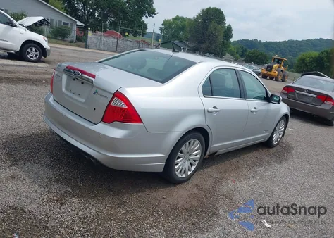 2012 Ford Fusion Hybrid from USA, damaged, VIN 3FADP0L35CR268555